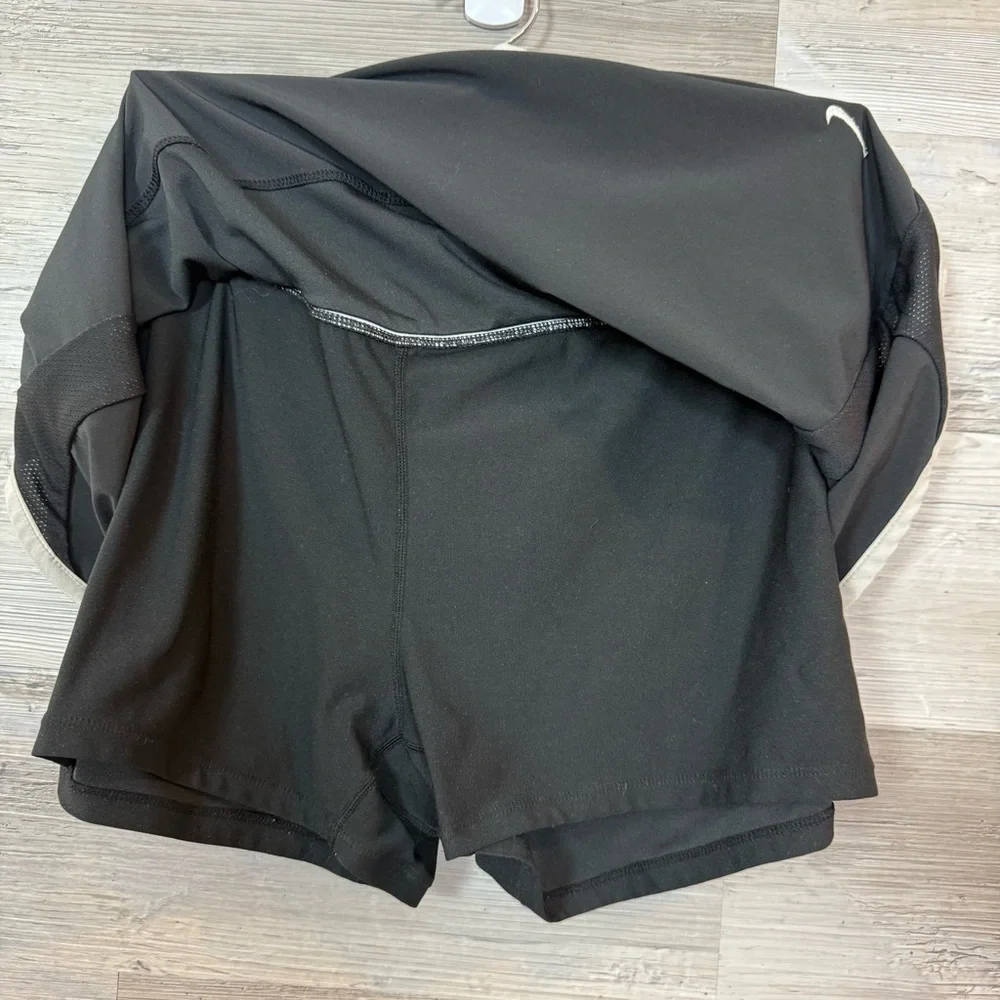 Nike Fit Dry Black Athletic Skort with White Trim - Size L